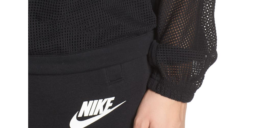 Jaqueta esportiva leve Nike Plus Loose Fit feminina, marrom, tamanho 3XL