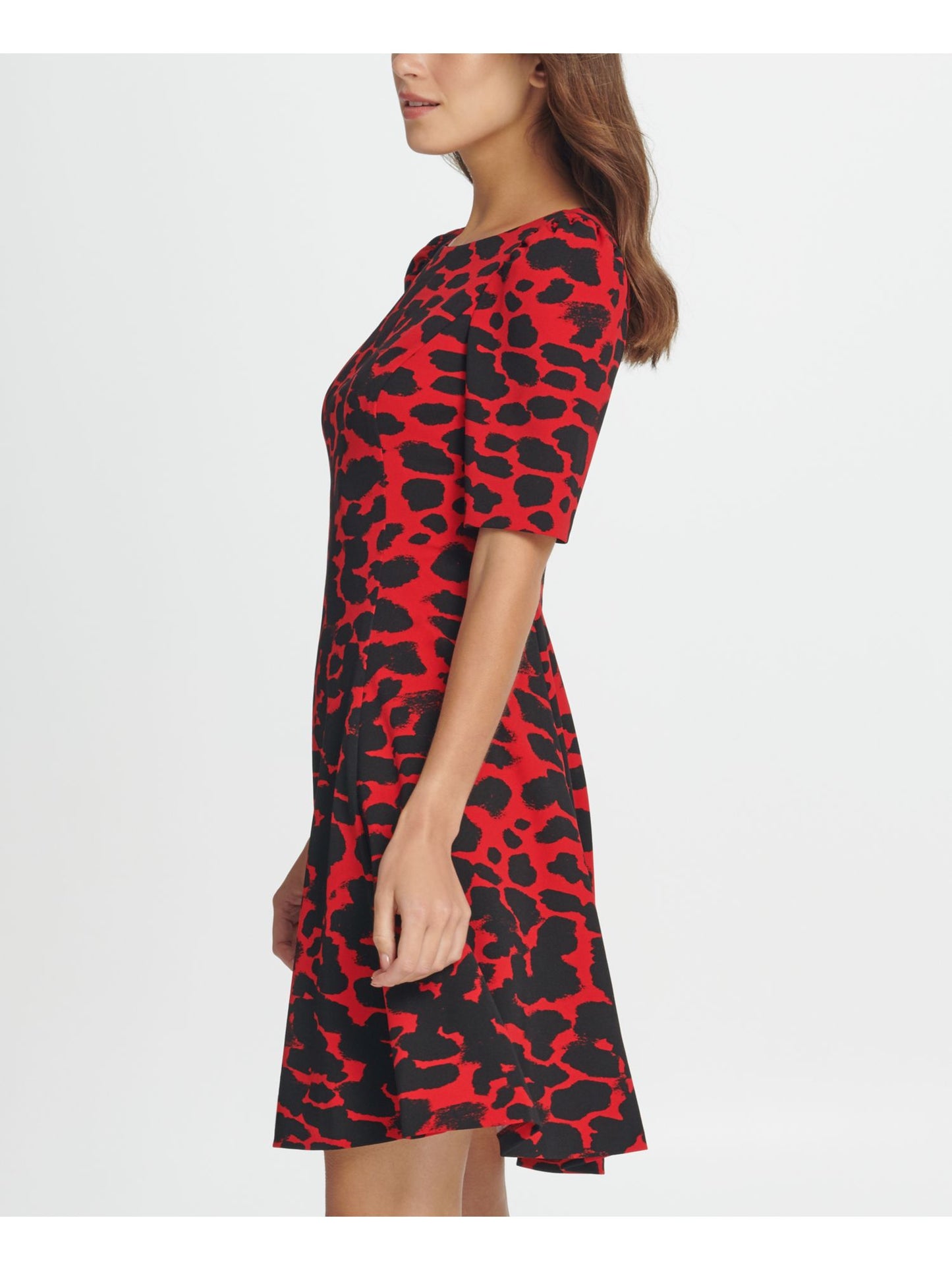Vestido feminino DKNY com zíper e estampa animal, manga curta, gola alta, acima do joelho, vermelho, tamanho 14