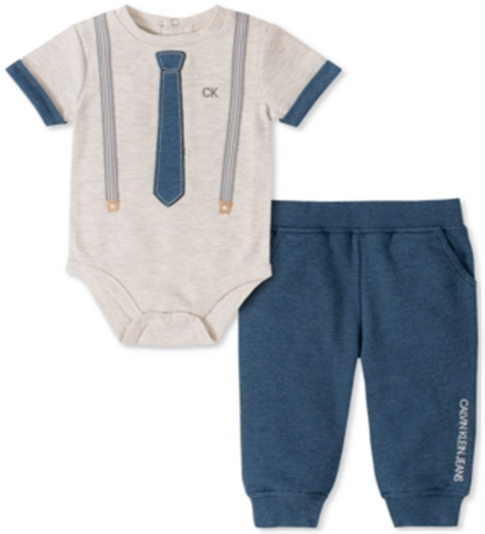 Conjunto Calvin Klein Baby Boy 2 peças gravata e suspensório body e calça jogger cinza tamanho 3-6 meses