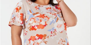 Blusa feminina Bar III com estampa floral, manga curta, gola redonda, laranja, tamanho 1X