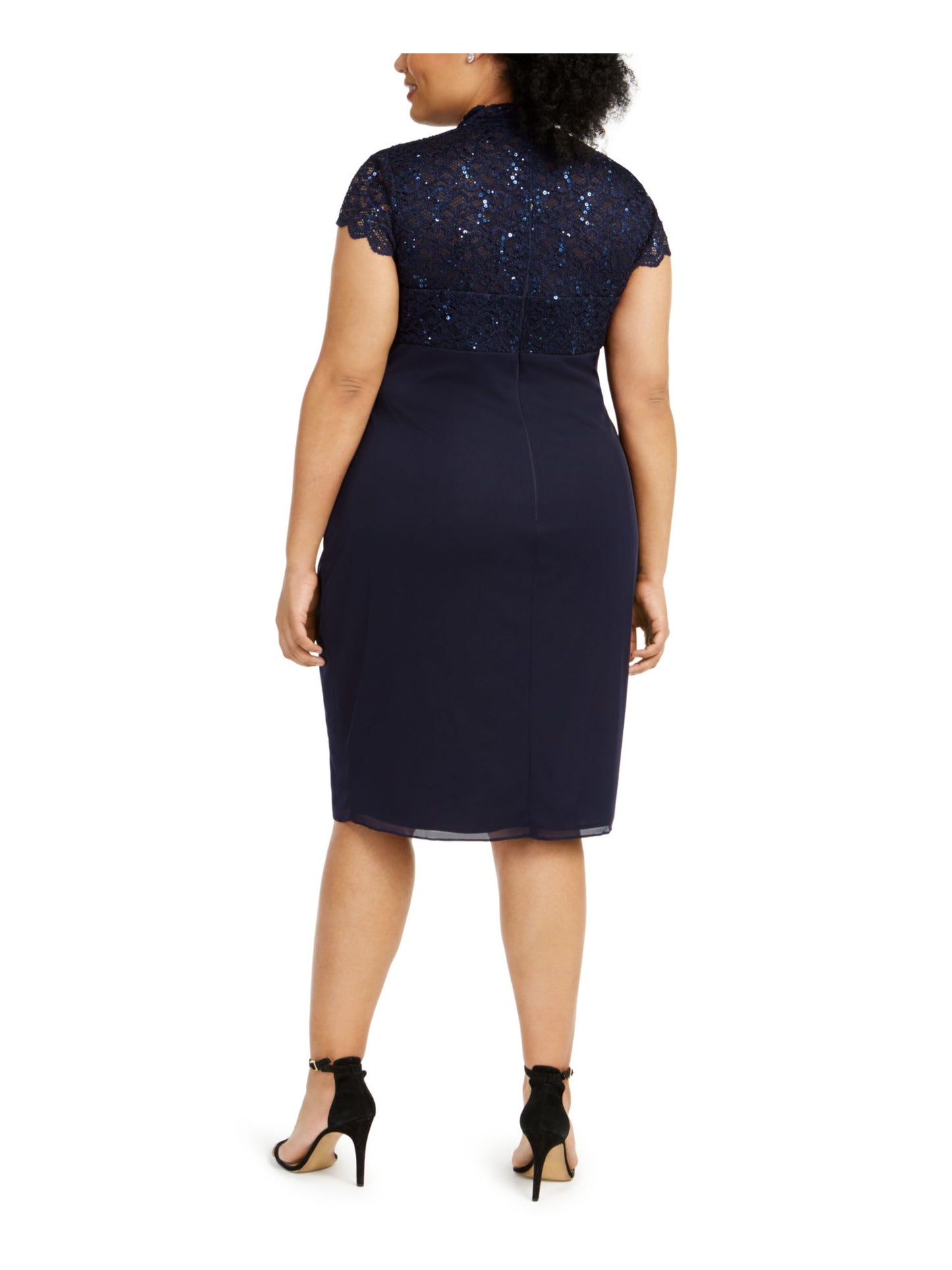 Vestido de noite feminino Betsy Adam com renda, manga curta, decote Queen Anne, comprimento até o joelho, tamanho azul-marinho, tamanho 18W