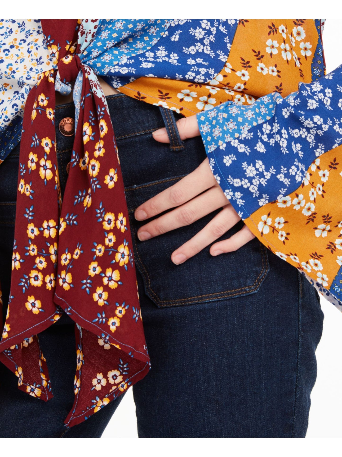 Blusa feminina POLLY &amp; ESTHER com estampa de gravata e manga sino, decote em V, azul, vários tamanhos M