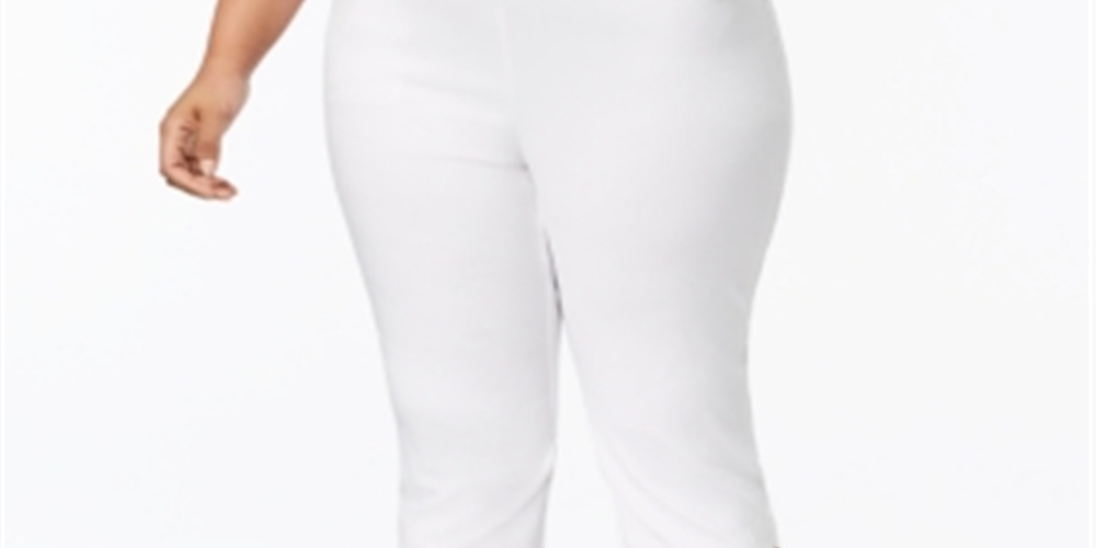 Calça Capri Plus Size com Barra de Renda INC International Concepts Branco Brilhante 26W