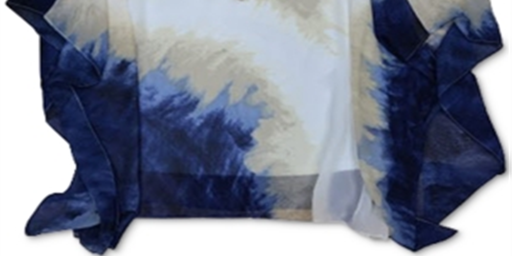 Poncho estampado com acabamento em crochê feminino da coleção JM para combinação azul intrépida, tamanho G