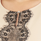 Blusa peplum feminina NY Collection com manga 3/4 e acabamento bege, tamanho grande