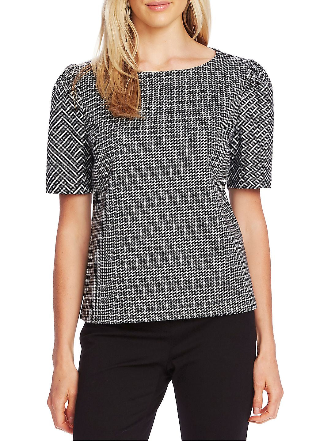 Blusa feminina Vince Camuto com decote em V e manga curta espinha de peixe, cinza, tamanho GG