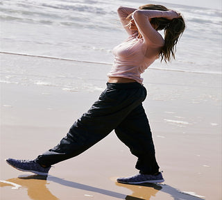 Calça de corrida feminina FP Movement da Free People Tell Me About It, Activewea, preta, tamanho médio