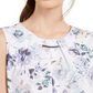Blusa Calvin Klein Feminina com Acabamento Floral e Plissado, Branca, Tamanho Pequeno M