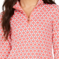 Camiseta feminina Charter Club estampada com meio zíper - Tuscon Coral Combo tamanho pequeno