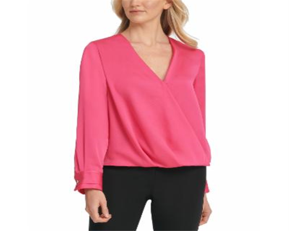 Blusa feminina DKNY com frente torcida, rosa, tamanho médio