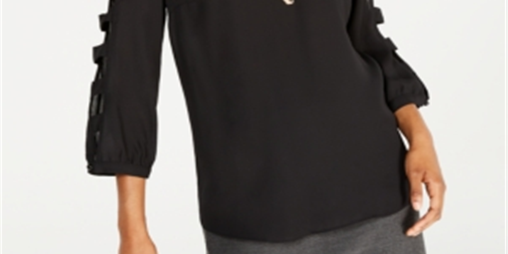 Blusa de manga comprida com strass e colar Bcx Juniors, preta, tamanho grande
