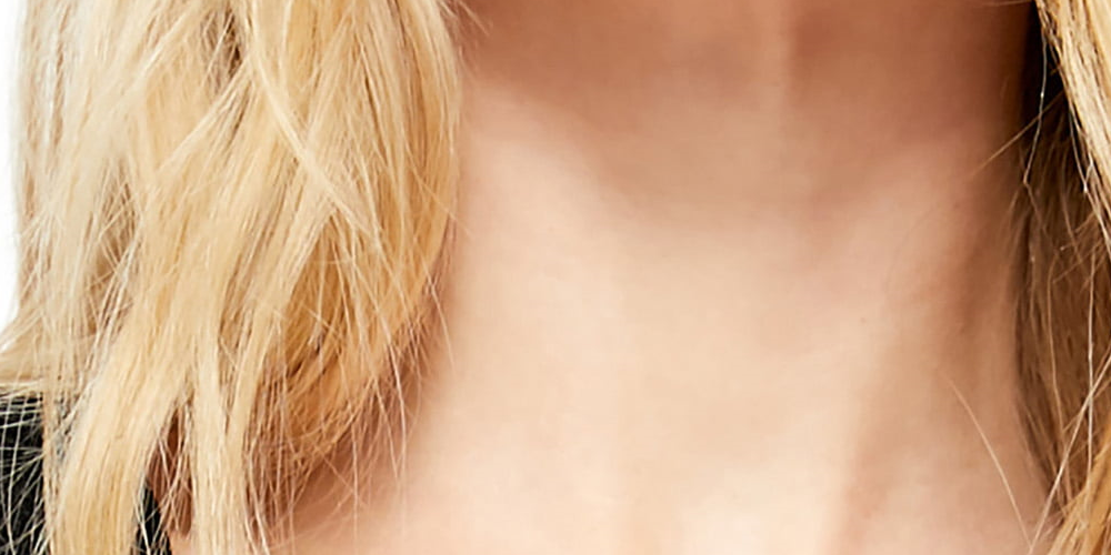 Regata feminina Chante com amarração frontal e renda, preta, tamanho médio