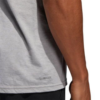 Camiseta Adidas ClimaLite Graphic Masculina Cinza Tamanho Grande