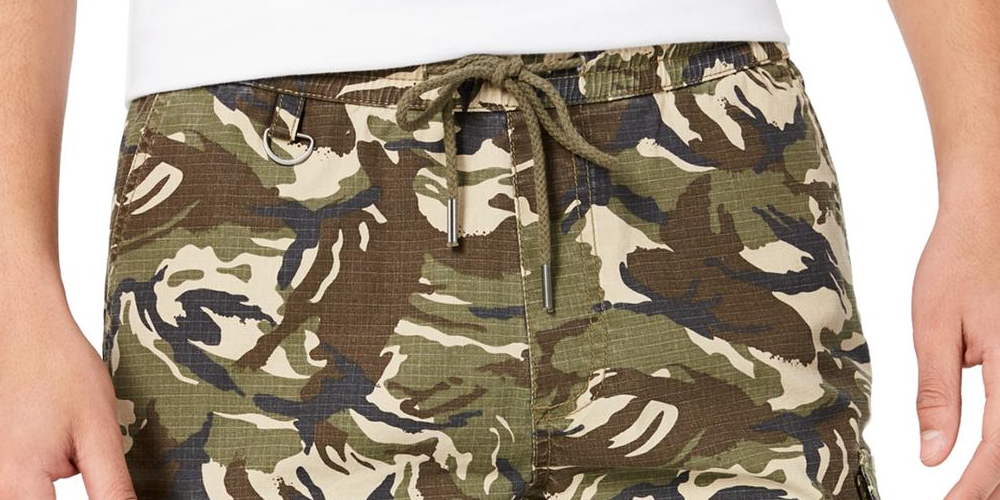 American Rag Shorts Cargo Camuflado Masculino com Cordão Verde Tamanho Grande