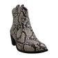 Botas femininas Style &amp; Co. MyKenna com bico fechado e cano curto, tamanho 9,5, brancas