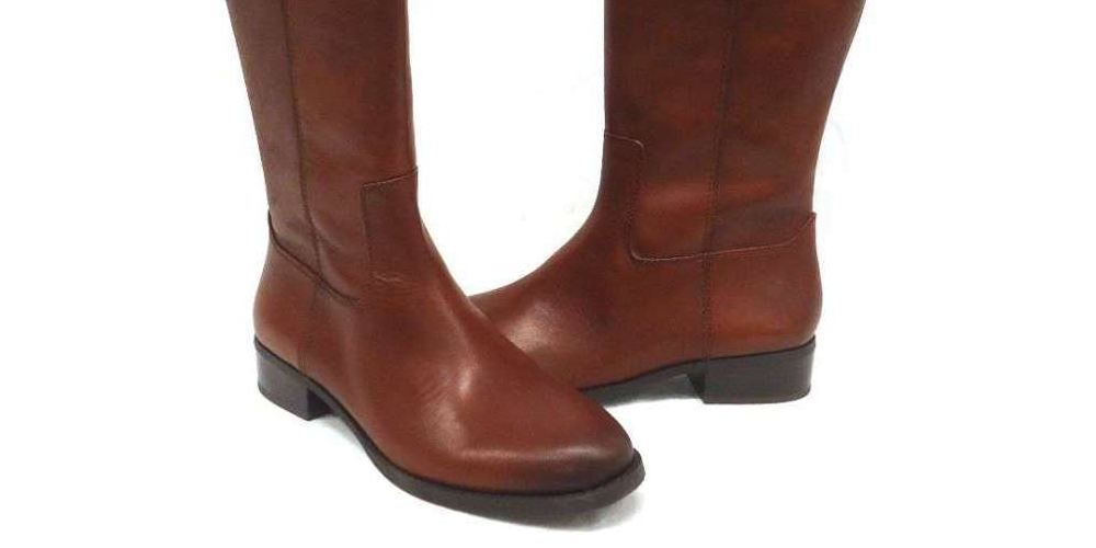 Botas femininas de couro com bico redondo e zíper INC, marrom, tamanho 7