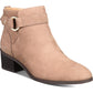 Botas femininas Giani Bernini de couro Putneyy com bico amendoado e cano curto, bege, tamanho 8,5 M