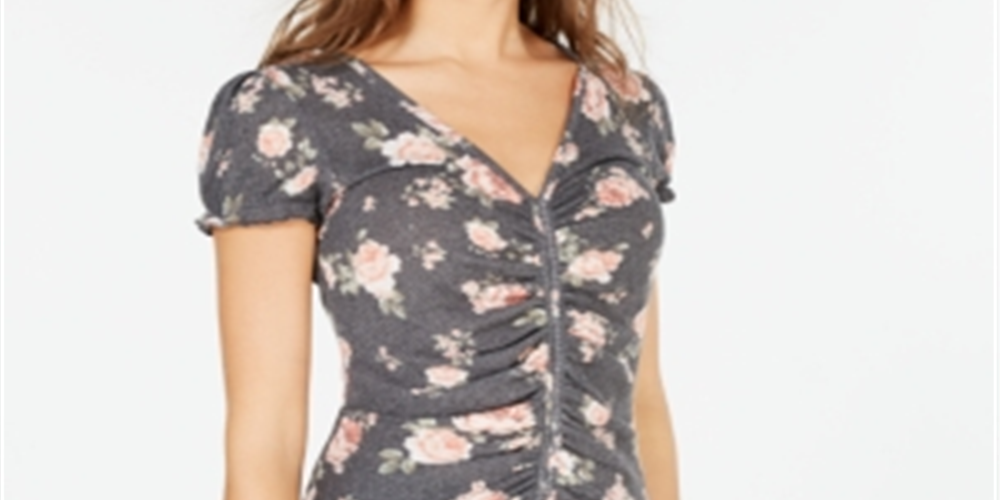 Blusa feminina Ultra Flirt com decote em V e estampa floral, tamanho médio, cinza