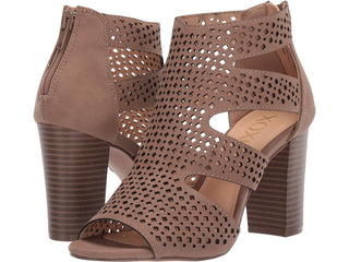 Botas femininas casuais XOXO, cano curto, bico fino, perfurado, marrom, tamanho 7,5