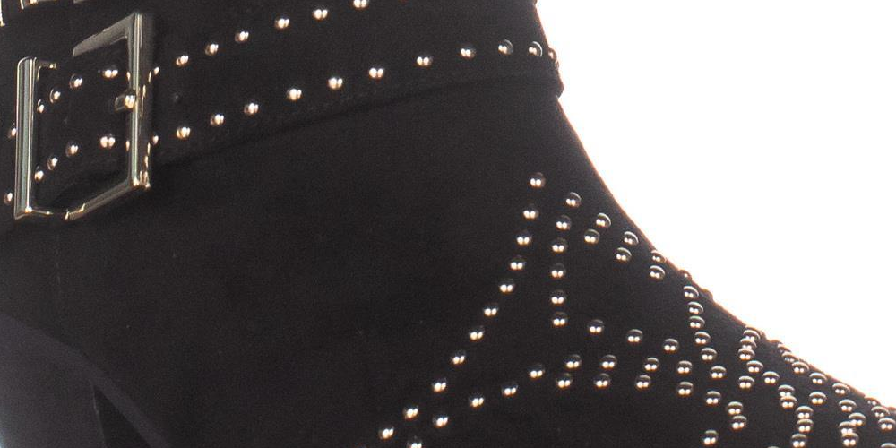INC International Concepts Botas femininas com salto bloco Iliana, bico amendoado, com fivela confortável e tachas, tamanho 6,5 M