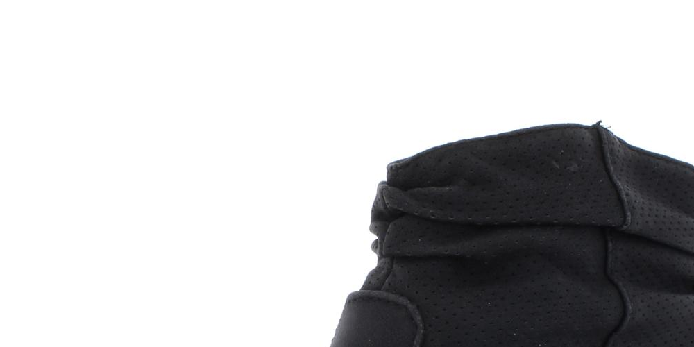 Botas femininas White Mountain Uptown de couro sintético perfuradas até o tornozelo, pretas, tamanho 5 M