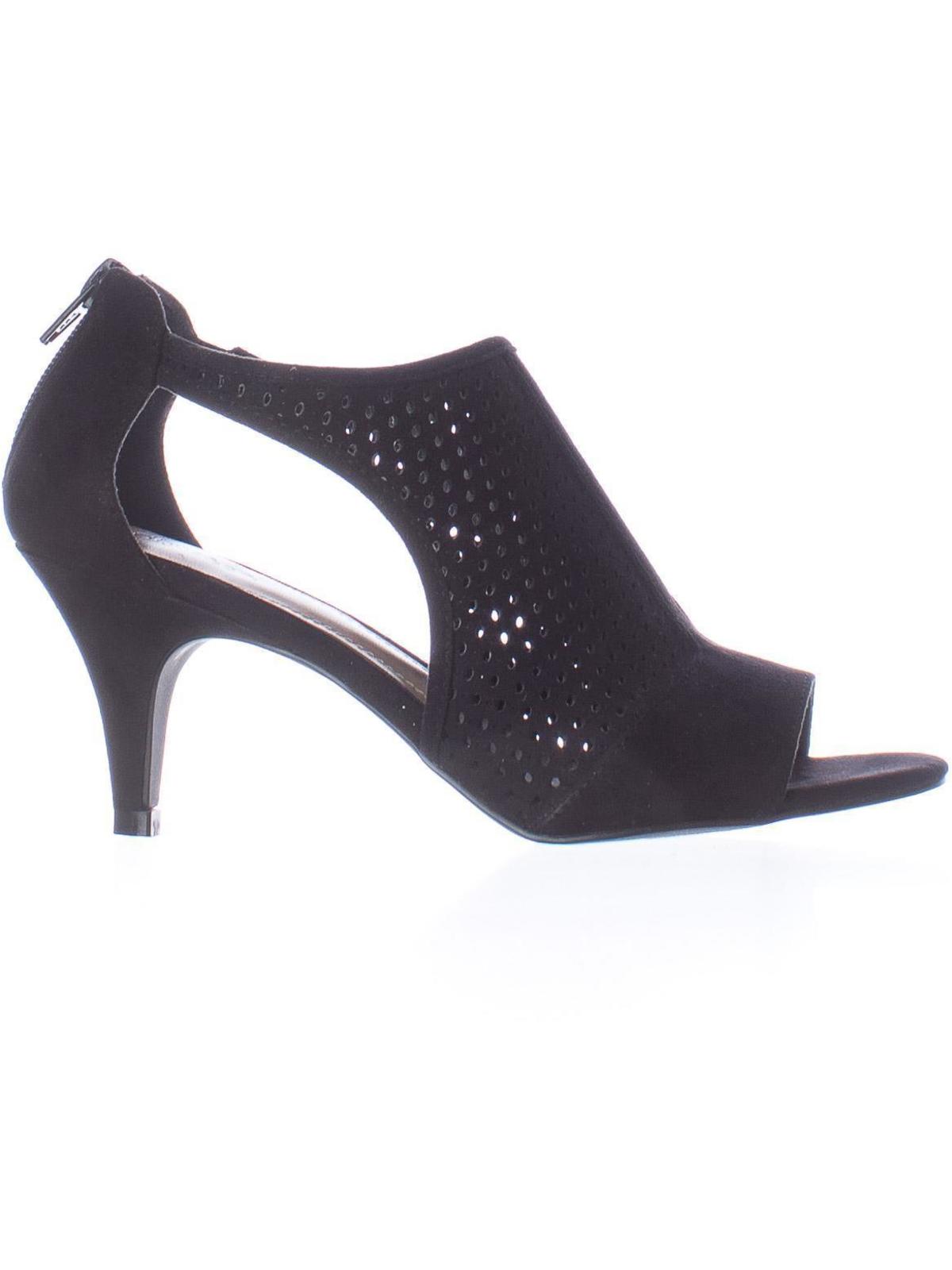 Sandálias femininas perfuradas Helaine da Style &amp; Co, pretas, tamanho 7 M