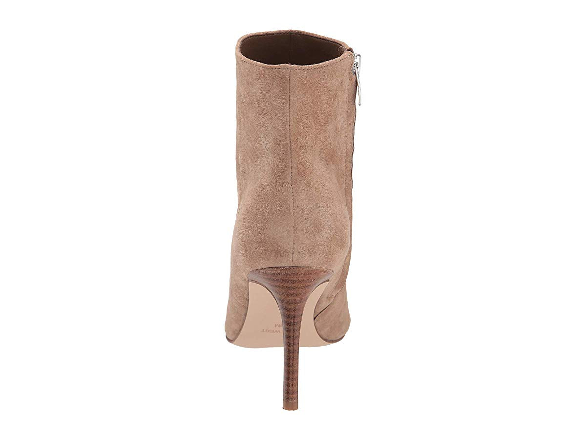 Botas de couro femininas Nine West com salto agulha e bico fino, acolchoadas, tamanho 7 M, marrom