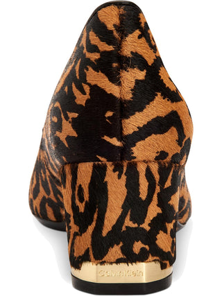 Calvin Klein Nita Pointy Toe Feminino - Scarpin de pelo de bezerro legítimo marrom, tamanho 7,5 M