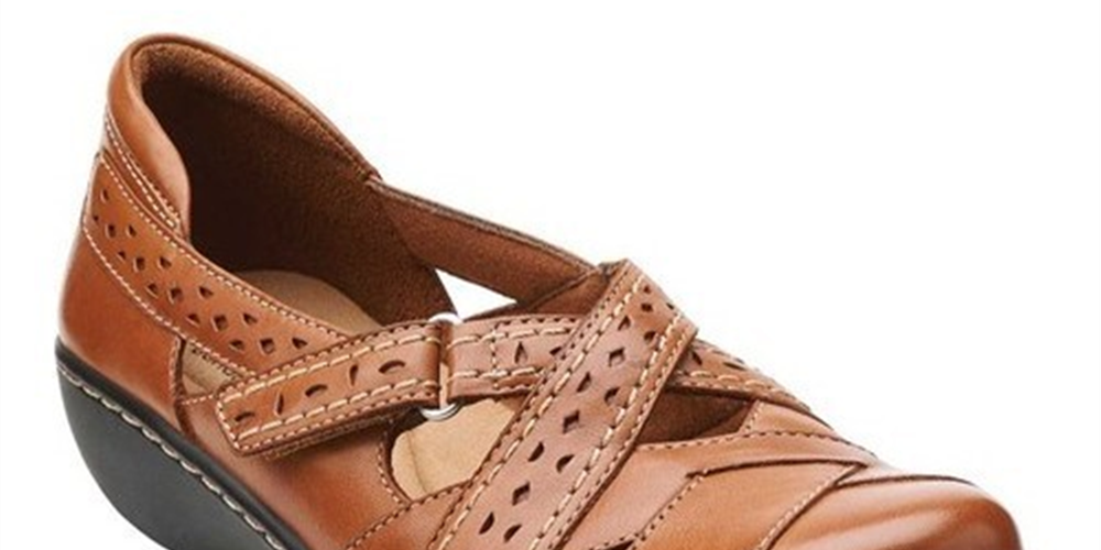 Sapatos Clarks Ashland Spin Femininos Marrom Tamanho -8,5 M