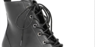 Botas de combate femininas American Rag Franie de couro com bico fechado e tornozelo, pretas, tamanho 7,5 M
