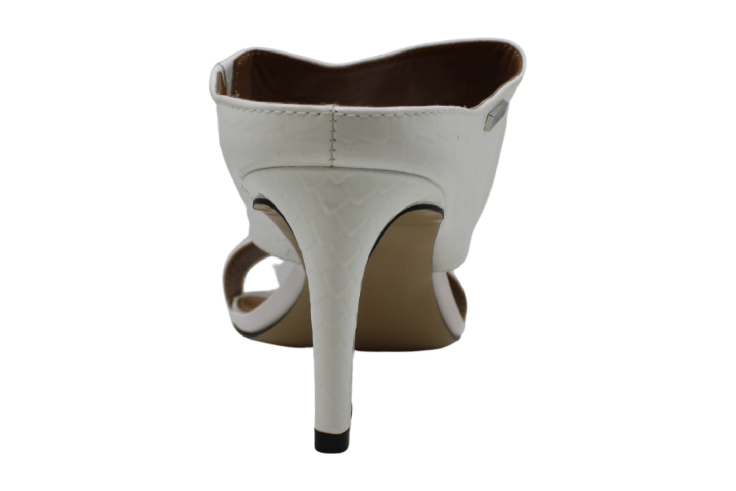 Sandálias femininas Calvin Klein em couro envernizado Cecily com relevo de crocodilo, salto agulha, tamanho 10, brancas