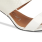 Sandálias femininas Calvin Klein em couro envernizado Cecily com relevo de crocodilo, salto agulha, tamanho 10, brancas