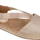 Sandálias femininas Kenneth Cole Reaction com tecido elástico e bico redondo, tamanho 6 M, douradas