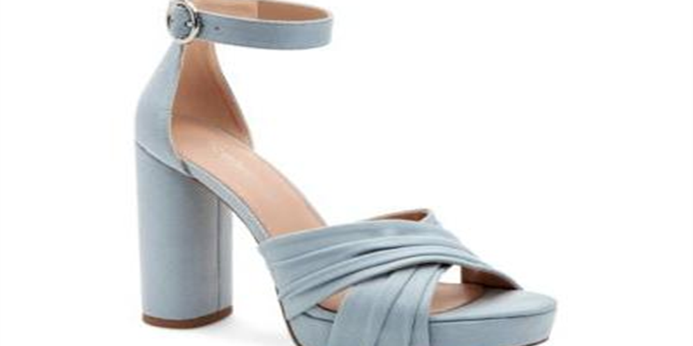 Sandália de salto Flora feminina BCBGeneration cinza tamanho 10 M