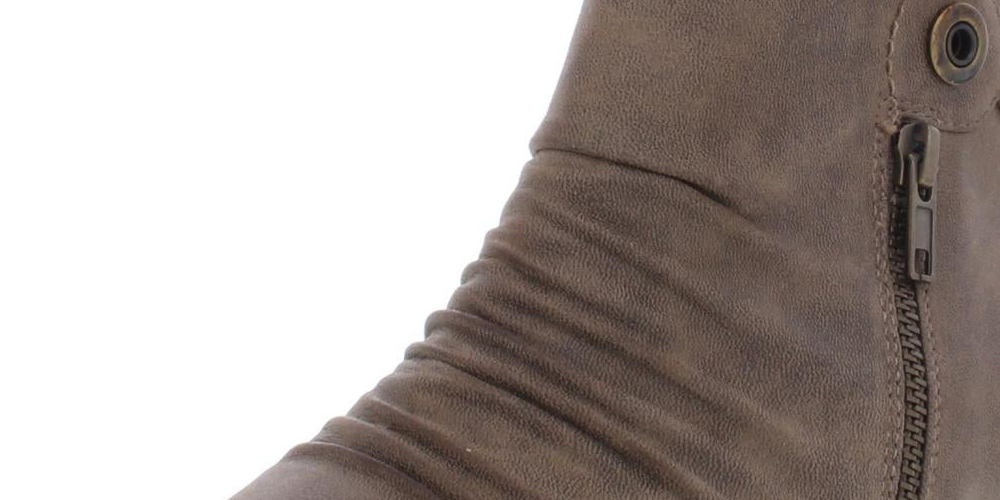 Botas Baretraps Anila Slouchy Grommet para mulheres, marrom, 5,5 m