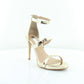 INC International Concepts Sadiee Salto Feminino Feminino Dourado Claro Tamanho 7 M