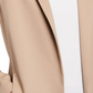Jaqueta feminina Eileen Fisher com bolsos, gola entalhada, abertura nas costas, manga comprida, bege, tamanho 2X