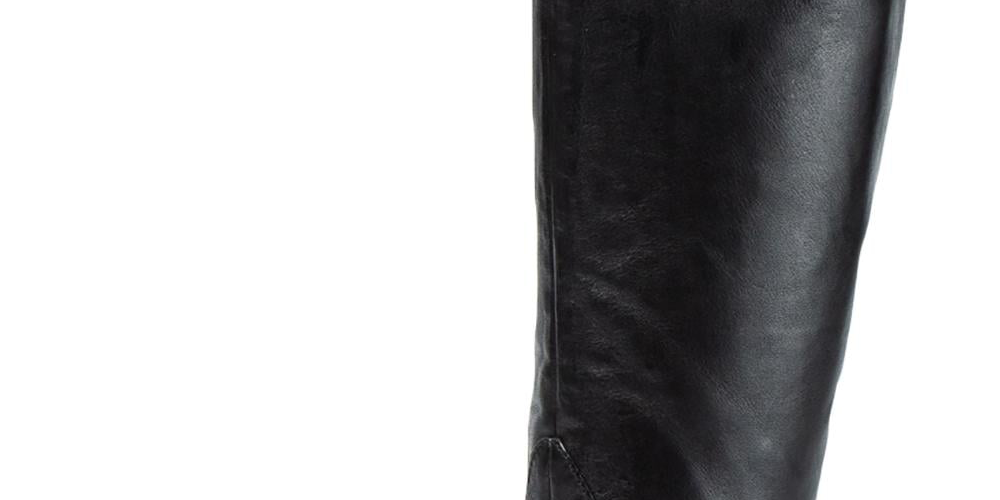 Botas de montaria femininas Dreia de couro Sole Bound By Baretraps até o joelho, pretas, tamanho 7 M