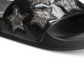 Sandálias femininas Kenneth Cole Reaction Pool Splash casuais com strass, pretas, tamanho 9 M