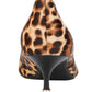 Kenneth Cole Reaction Feminino Leopard Print Morgan Bico Fino Salto Baixo Salto Baixo Marrom Tamanho 7,5 M