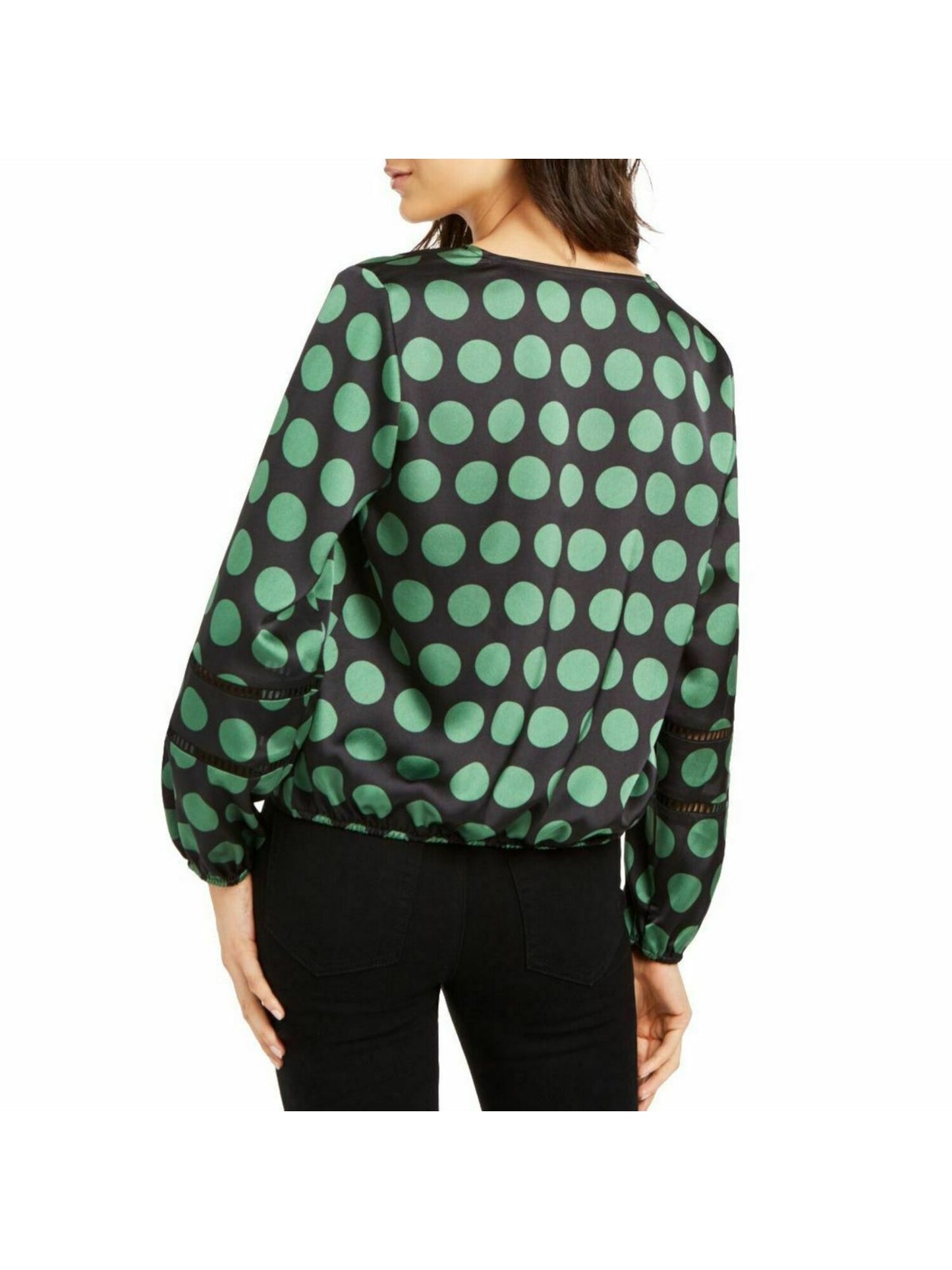 Blusa feminina INC com manga comprida e decote em V e bolinhas, preta, tamanho XS