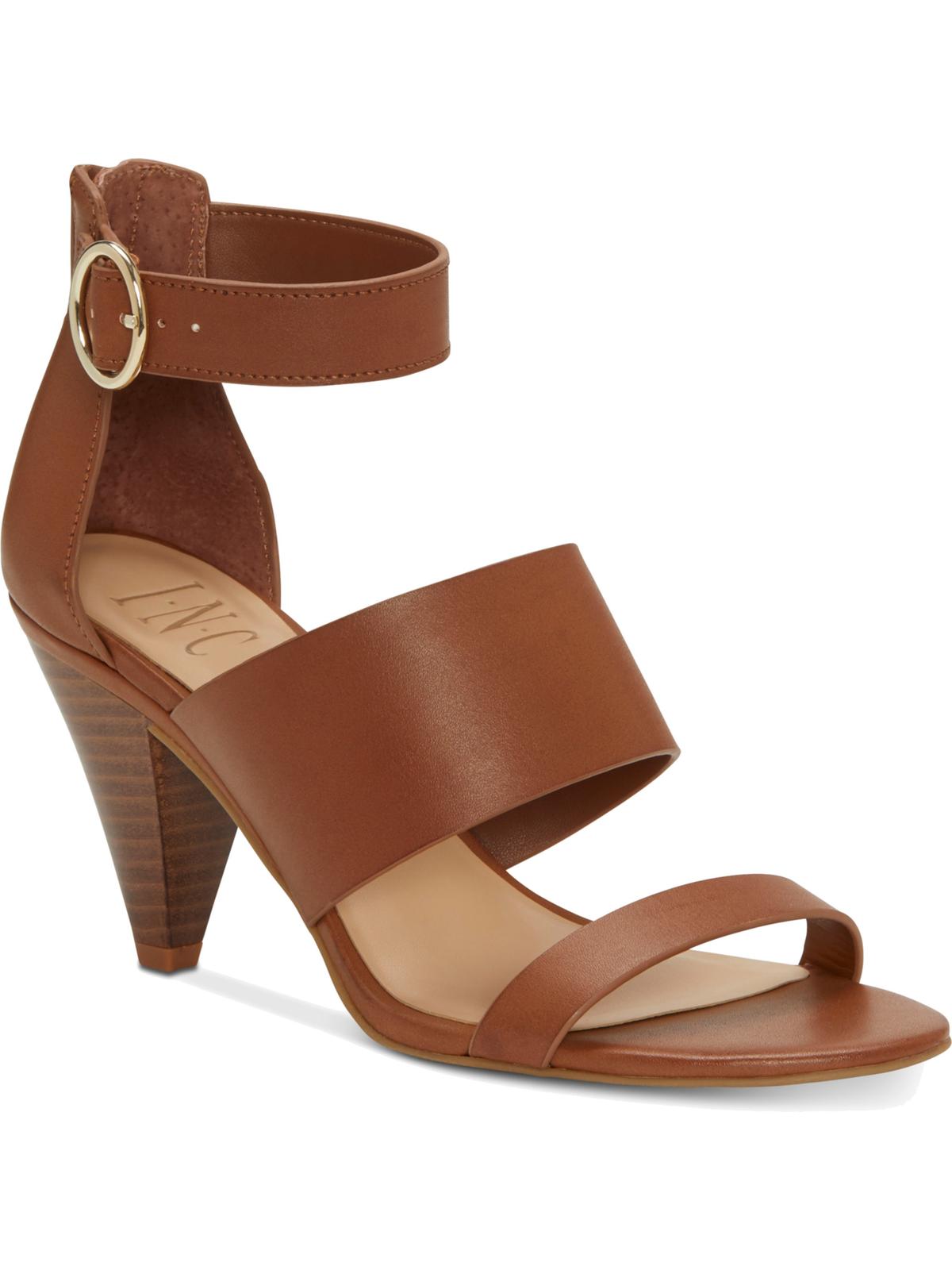 Sandália feminina INC com tiras de espuma viscoelástica, fivela ousada, tira ajustável, acolchoada, bico amendoado, salto cônico, zíper, marrom, tamanho 9 M
