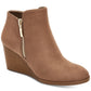 Botas femininas Wynonaa Wedge da Style &amp; Co, marrom, tamanho 5,5 M