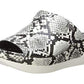 Sandálias femininas Kenneth Cole Reaction Pepea com estampa de cobra, brancas, tamanho 10 M