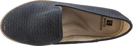 Sapatilhas femininas White Mountain Denny Smoking Flat Black, tamanho 8,5 M