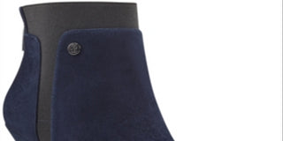 Botas de couro com zíper e salto gatinho Bandolino com acabamento elástico e logo Bari, bico fino, tamanho 6,5 M