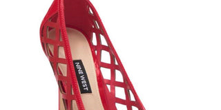 Sapatos de salto fino Nine West Tatum8 com recorte vermelho, tamanho médio