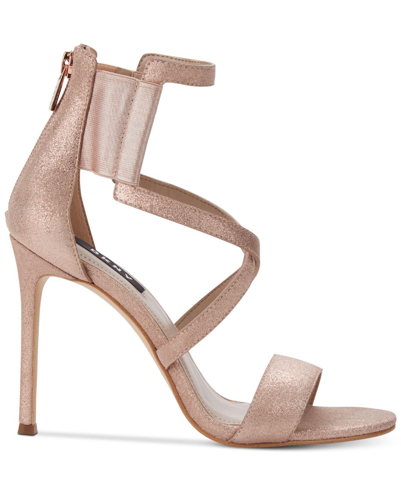 DKNY Lil Studs feminino, bico aberto, tira no tornozelo, scarpin clássico, rosa, tamanho 9,5