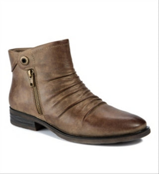 Botas Baretraps Anila Slouchy Grommet para mulheres, marrom, tamanho 5 M
