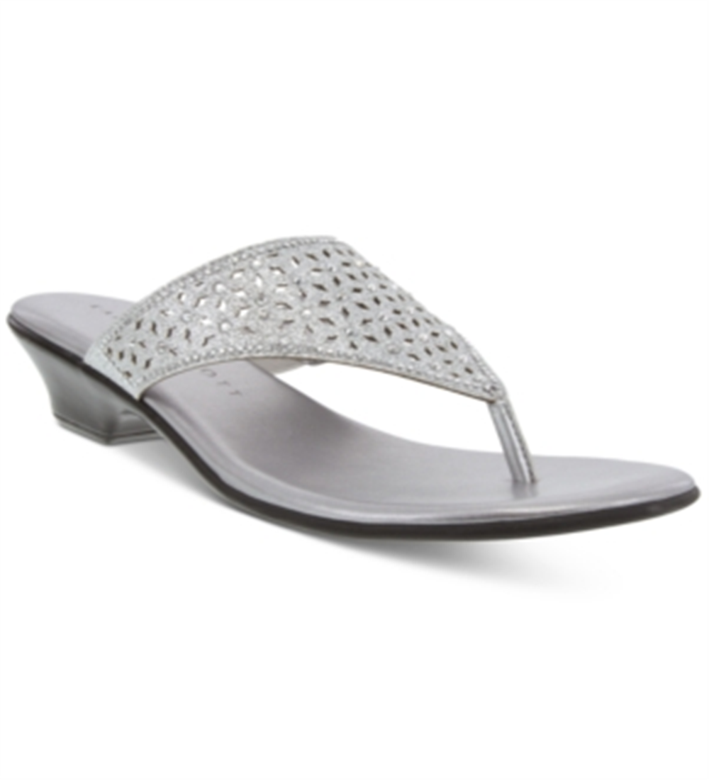 Sandálias femininas casuais de tecido Karen Scott com abertura no dedo do pé, tamanho 6M, prateadas